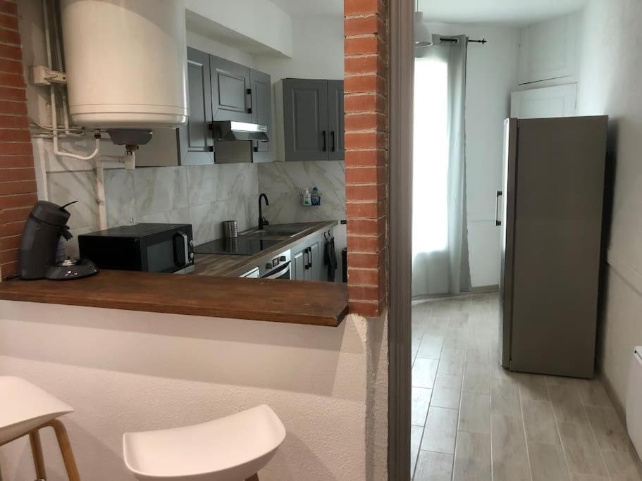 Appartement Spacieux Centre Ville Rivesaltes Exterior photo